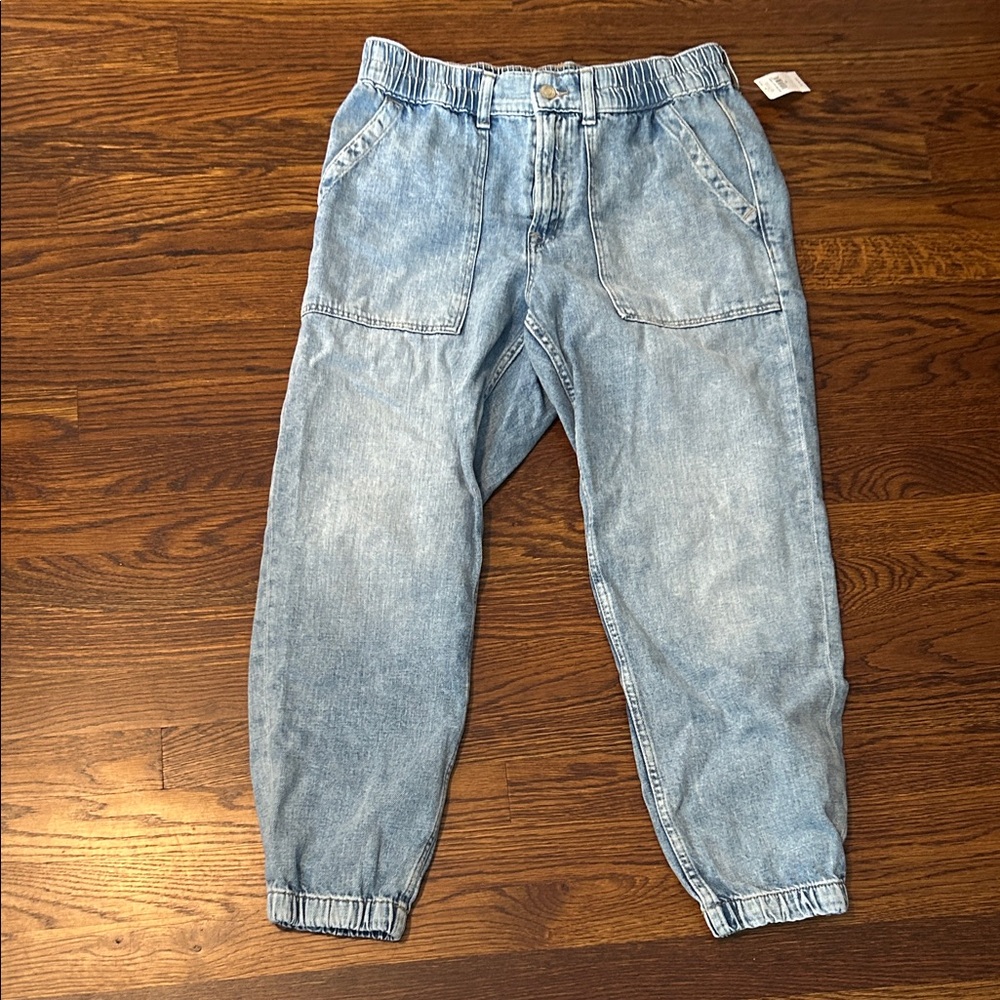 GAP Jogger Jeans